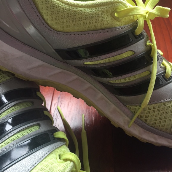 ADIDAS Women’s Run Strong Sneakers Size 8 - Picture 11 of 15